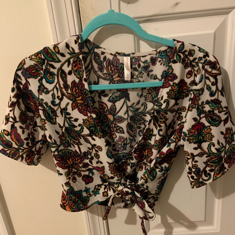 Flower Print Tye Crop Top
